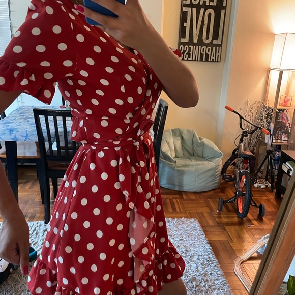 Dress like new. Worn once. Great condition. - Picture 2 of 4